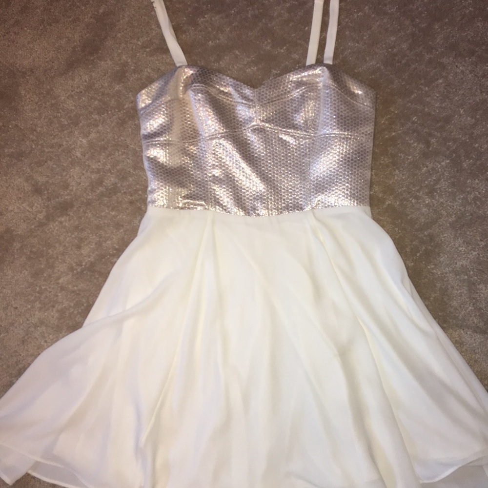Gold/White Party Dress (PERF FOR NYE!!)